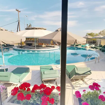 فندق The Dome Luxury 4*