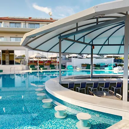 فندق The Dome Luxury يميناريا